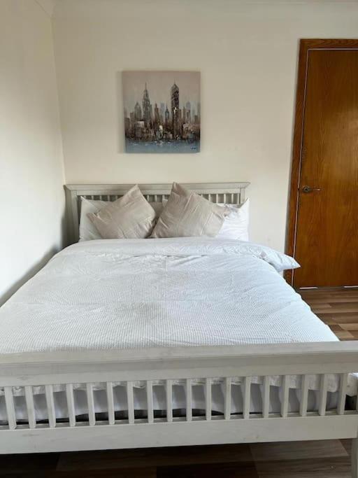 Quirky Studio Flat Selfcontained London Exterior photo